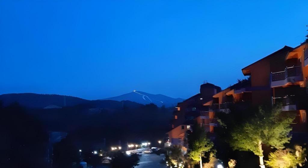 Hyundai Elliot Hotel And Resort Пхёнчхан Экстерьер фото